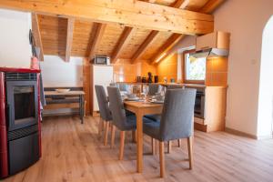 Kuchyň nebo kuchyňský kout v ubytování Appartement Alpenliebe