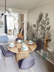 Posezení v ubytování ROOMS HOME CSM Suite privée avec terrasse et Suite privée 2 chambres jusqu'à 3 chambres et 1 à 8 personnes