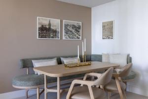 אזור ישיבה ב-3209 Apt in Heart of Downtown with Pool a Gym and Spa