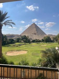 Üldine mäevaade või majutusasutusest Jazal Pyramids View Hotel pildistatud vaade