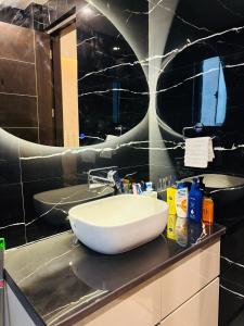 Ένα μπάνιο στο 2bhk Velvet retreat +20 φωτογραφίες