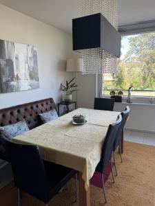 Uma área de estar em Modern and stylish Home in Muttenz