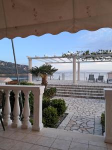 Balkón nebo terasa v ubytování Corfu Studios Stavroula - San George Apartments