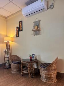 Posezení v ubytování Mulaqat Homestay