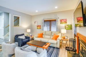 Gallery image of Walk to Ski Slopes Jiminy Peak Resort Getaway! in Hancock