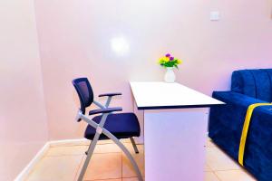 Posezení v ubytování Enac Homes - Decorous, Classy & Elegant Executive Studios - Kiambu Road