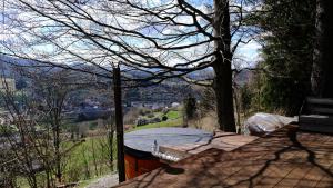Un paisaje natural cerca del camping de lujo