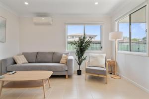 Billede fra billedgalleriet på Cute Coastal 2-Bedroom Getaway i Ettalong Beach