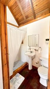 Ένα μπάνιο στο Las Palmas Beach Hotel