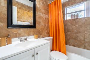 Gallery image of Tropical Retreat on Sheridan l Near Beach and Parks in Hollywood