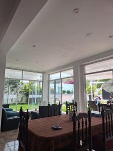 Ruang duduk di Casa QHAWANA CLUB SIMBAL