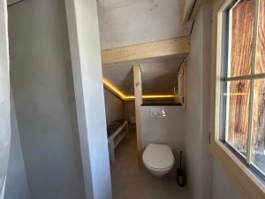 A bathroom at Alpenchalet Haldeli Ferienwohnung