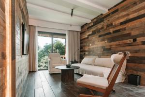 Χώρος καθιστικού στο YunXi ChanYi Forest Soup Spring Resort Hotel ,Provides pick-up service and tea leaves,Drink Chinese wild tea leaves