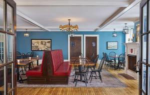 The Cadillac House Lexington, Tapestry Collection By Hilton的休息区