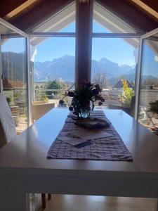 Een algemene foto van de bergen of uitzicht op de bergen vanuit het appartement