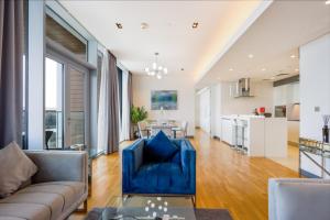 Kuchyň nebo kuchyňský kout v ubytování Bluewaters Island - High-Floor 1 Bedroom Suite by Livbnb