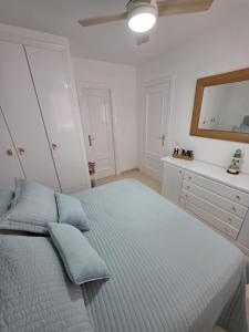 Postel nebo postele na pokoji v ubytování Apartamento Acapulco III Primera linea