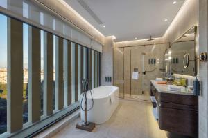 Koupelna v ubytování Hilton Istanbul Bosphorus