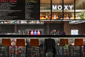 Nápoje v ubytování Moxy Kaunas Center