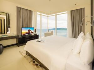 TV a/nebo společenská místnost v ubytování The Costa Nha Trang Residences + 37 fotografií