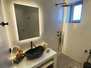 Ένα μπάνιο στο Clepsydra Residence +22 φωτογραφίες