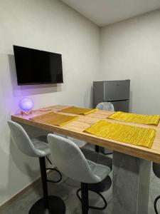 Μια τηλεόραση ή/και κέντρο ψυχαγωγίας στο Fontanelle Home