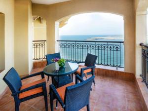 Balkón nebo terasa v ubytování Pullman Resort Al Marjan Island
