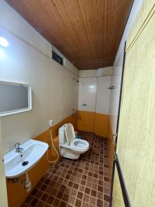 Vannituba majutusasutuses Bhanu Residency