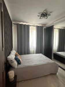 Posteľ alebo postele v izbe v ubytovaní Centrum Apartment Lipowa 12