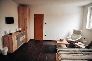 Televizors / izklaižu centrs naktsmītnē Apartmány u Zdeničky
