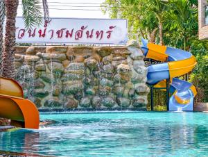 Πισίνα στο ή κοντά στο บ้านสวนชมจันทร์ กำแพงแสน +18 φωτογραφίες