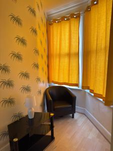 Imagen de la galería de Parkend Family Room Stays, en Oxford 19 fotos más