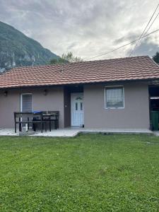 Nespecifikovaný výhled na hory nebo výhled na hory při pohledu z apartmánu