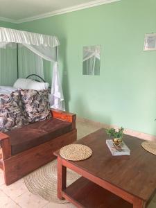Posezení v ubytování RUSINGA SUITES