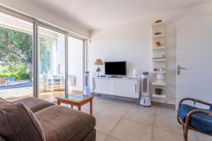 Et tv og/eller underholdning på Villa de la brune proche plages