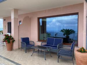 Balkón nebo terasa v ubytování Casa indipendente con vista mare
