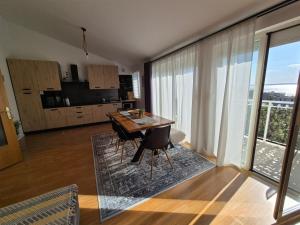 Afbeelding uit fotogalerij van Apartment near the sea-self check-in in Podstrana