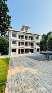 Το κτήριο όπου στεγάζεται  το διαμέρισμα +3 φωτογραφίες