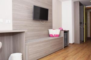TV a/nebo společenská místnost v ubytování Paradise Beach Resort Selinunte