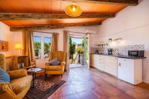 Kuchyň nebo kuchyňský kout v ubytování Junior Suite Adults Only Mallorca
