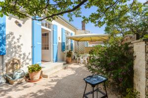 Budova, kde se prázdninový dům nachází