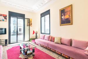 Hotel Mauritania的电视和/或娱乐中心