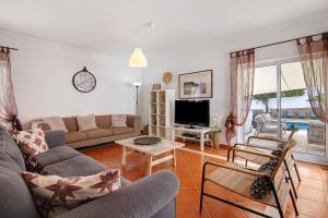 Μια τηλεόραση ή/και κέντρο ψυχαγωγίας στο Al´Corais