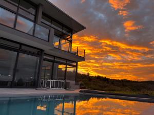 Bazén v ubytování Die Uitzicht Guesthouse - Knysna nebo v jeho okolí