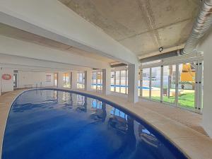 The swimming pool at or close to Lomas del Mar 5 Bajo