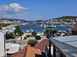 Gallery image of Dora apartments Jezera in Jezera
