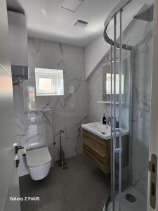 Gallery image of Dora apartments Jezera in Jezera