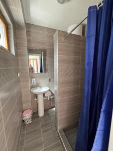 Koupelna v ubytování Hotel Lovac + 37 fotografií