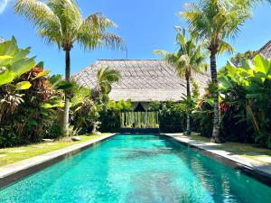 Bazén v ubytování Karmagali Suites Adults only & Private Pool Family Villas nebo v jeho okolí