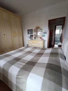 Ένα ή περισσότερα κρεβάτια σε δωμάτιο στο Private room Talika - Apartment shared with the Host